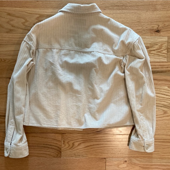 White Corduroy Cropped Button Up - Picture 3 of 3